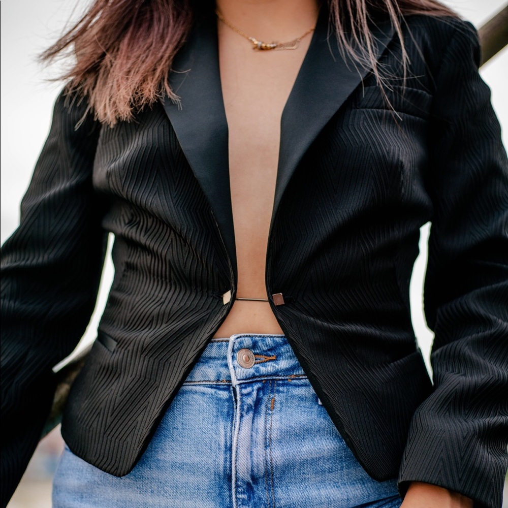 BCBG Maxazria modern blazer
